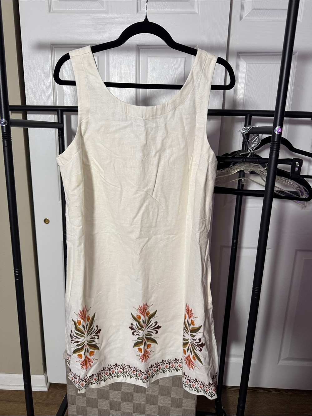 Rachel Zoe Cream Sleeveless Embroidered Shift Dress with Orange & Green Motif
